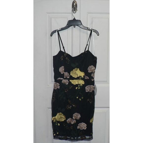 Lulus Women's Embroidered Sleeveless Sequin Dress in Black Floral Medium $74 - Picture 7 of 9